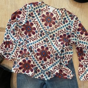Bell sleeve floral top